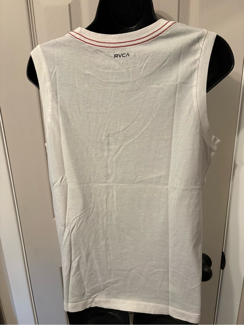 Two / RVCA Sleeveless Tank tops - Picture 5 of 6